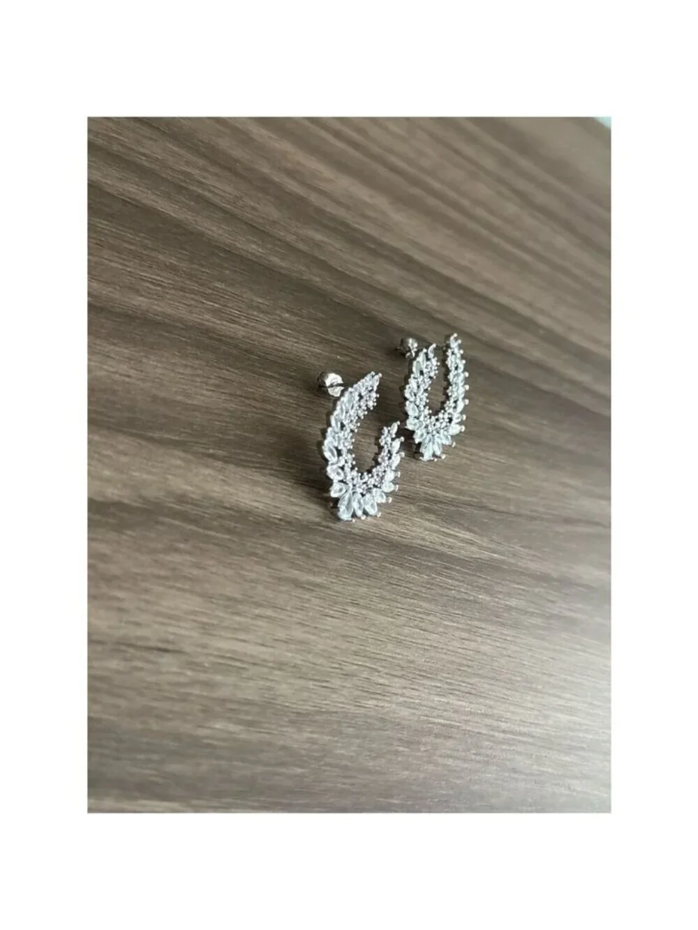Diamond Leaf Statement Earrings Q1071